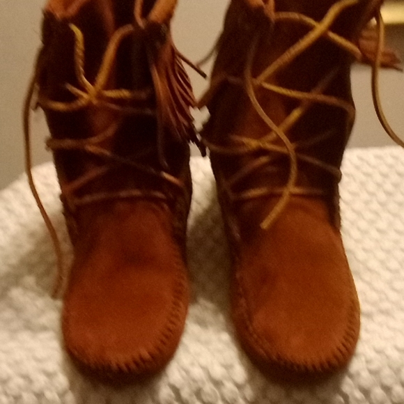 Woman's ankle moccasins - Picture 1 of 5